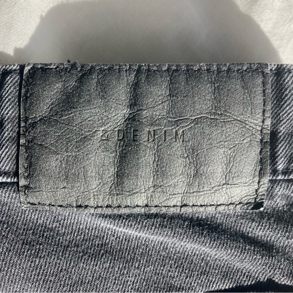 H&M Black Straight Jeans With Slit - Picture 12 of 13